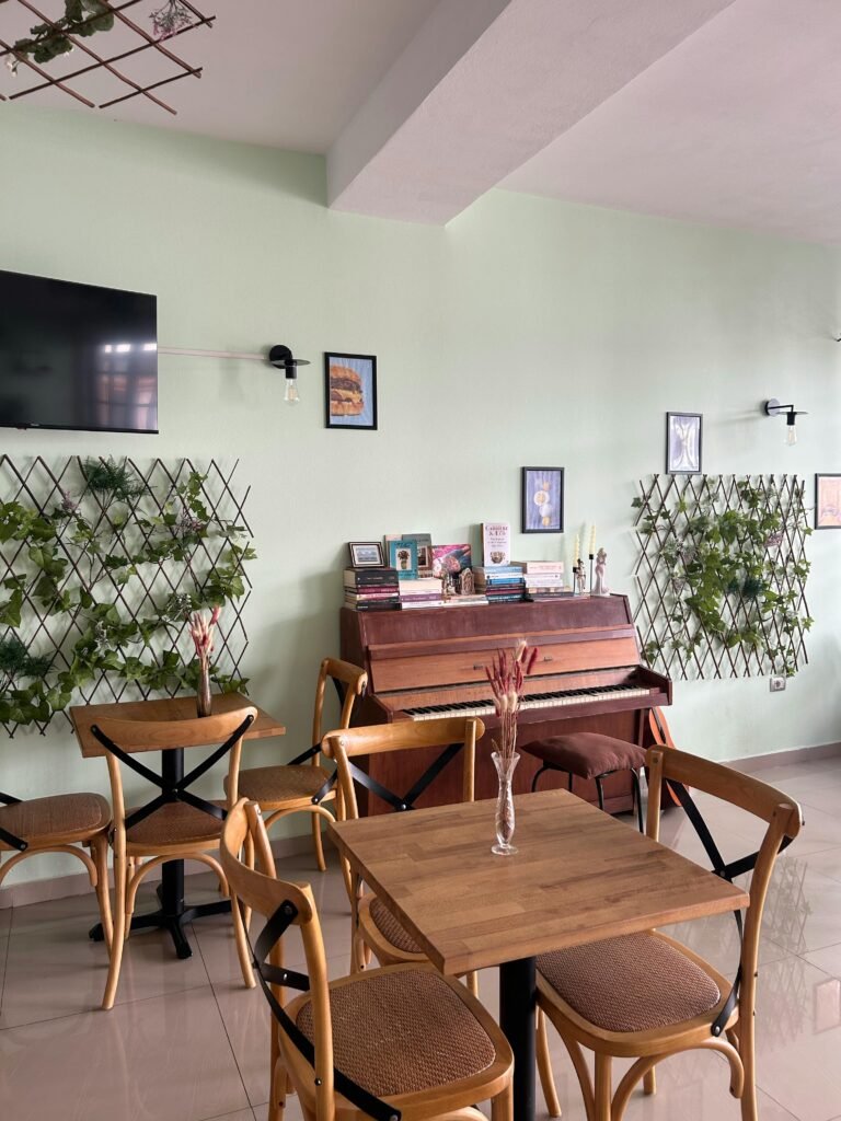 The Ultimate Guide to Kitchen Finishes, Curated by Your Interior Design Company